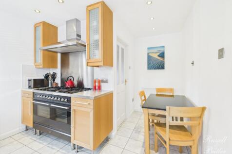 CAM02127G0-PR0314-STILL014