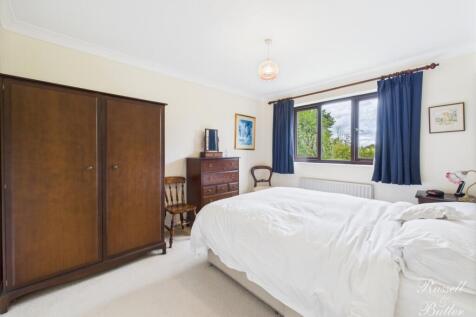 CAM02127G0-PR0314-STILL030