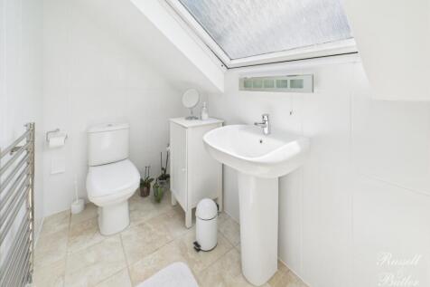 CAM02127G0-PR0314-STILL034