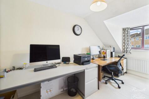 CAM02127G0-PR0314-STILL037