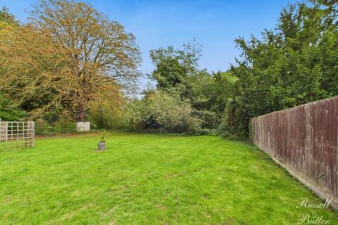 CAM01995G0-PR0372-STILL029