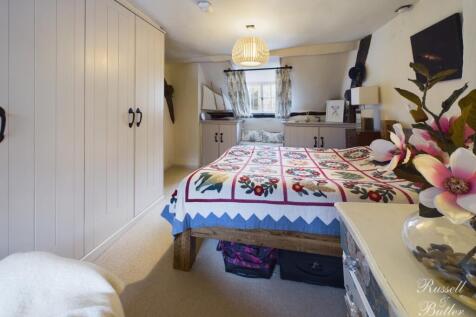 CAM01995G0-PR0081-STILL008