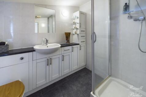 CAM01995G0-PR0081-STILL020