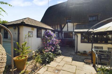 CAM02127G0-PR0186-STILL005