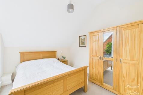 CAM01995G0-PR0375-STILL016