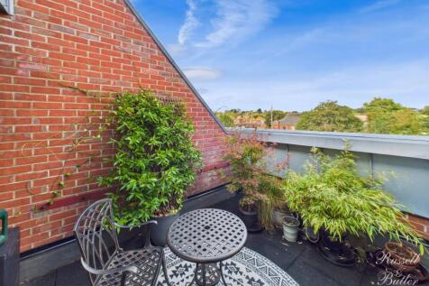 CAM01995G0-PR0375-STILL020