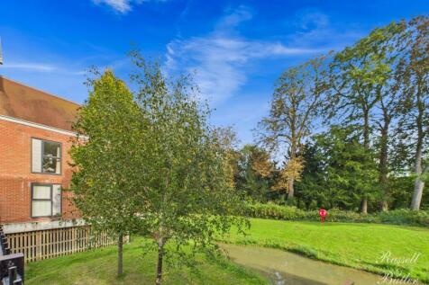 CAM01995G0-PR0375-STILL025