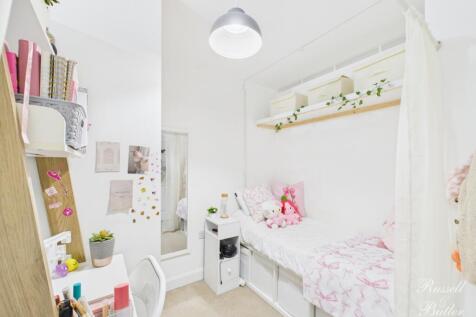 CAM01995G0-PR0374-STILL016