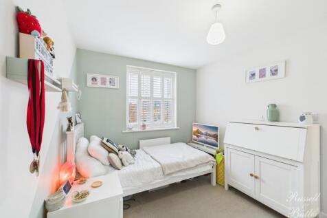 CAM01995G0-PR0374-STILL020