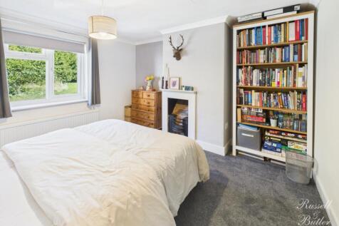 CAM02127G0-PR0344-STILL008