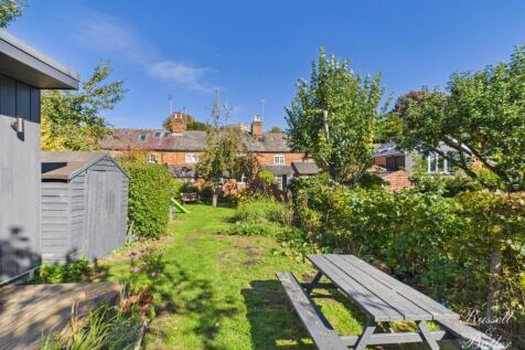 CAM02127G0-PR0344-STILL015