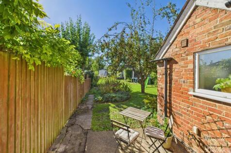 CAM02127G0-PR0344-STILL011