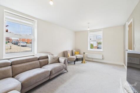 CAM02127G0-PR0345-STILL002