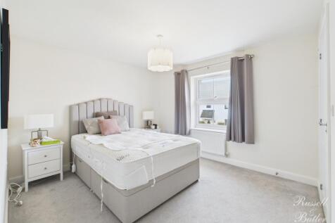 CAM02127G0-PR0345-STILL006