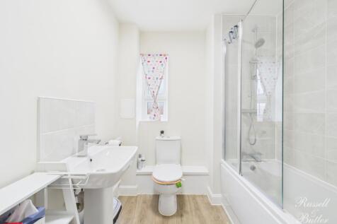 CAM02127G0-PR0351-STILL016