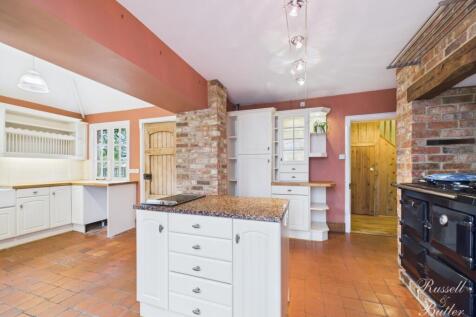 CAM02127G0-PR0350-STILL022