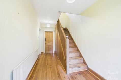 CAM02127G0-PR0350-STILL041