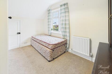 CAM02127G0-PR0354-STILL003