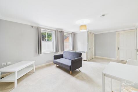 CAM02127G0-PR0355-STILL004