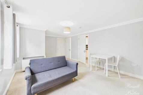 CAM02127G0-PR0355-STILL005