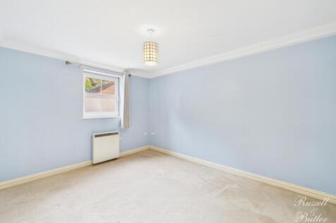 CAM02127G0-PR0355-STILL012