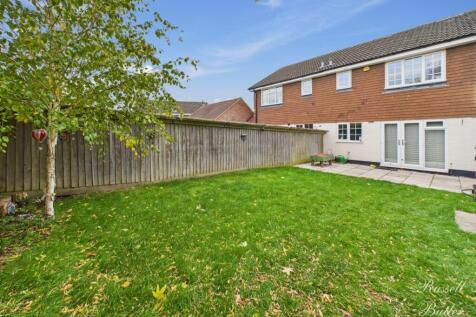 CAM01995G0-PR0379-STILL029