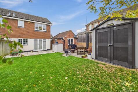 CAM01995G0-PR0379-STILL030