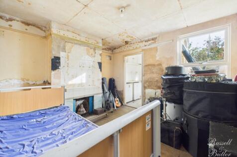 CAM02127G0-PR0358-STILL008