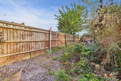 CAM02127G0-PR0358-STILL001