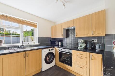 CAM01995G0-PR0380-STILL008