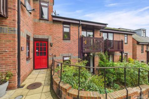 CAM01995G0-PR0385-STILL023