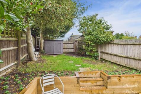 CAM02127G0-PR0361-STILL015