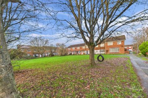 CAM02127G0-PR0369-STILL009