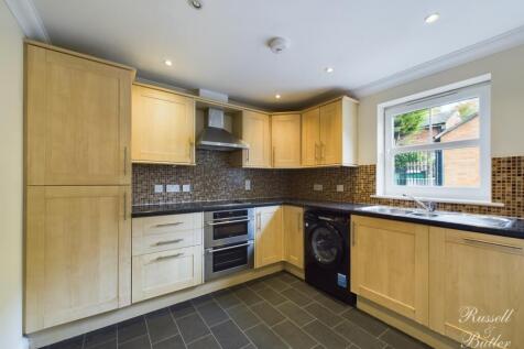 CAM01995G0-PR0108-STILL013