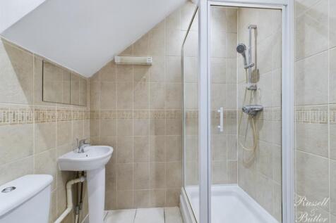 CAM01995G0-PR0108-STILL009