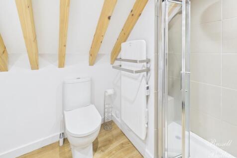 CAM01995G0-PR0386-STILL010