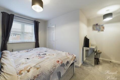 CAM02127G0-PR0216-STILL005