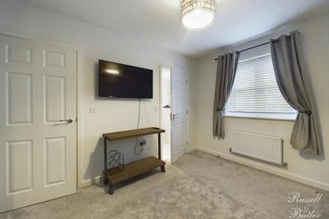 CAM02127G0-PR0216-STILL013