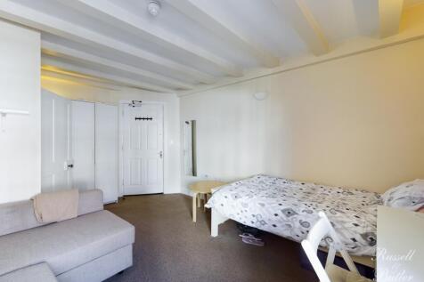 CAM00829P1-PR0251-STILL05