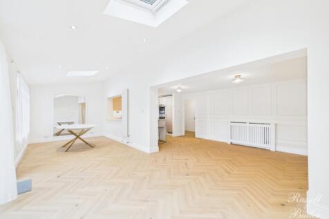 CAM01995G0-PR0387-STILL017