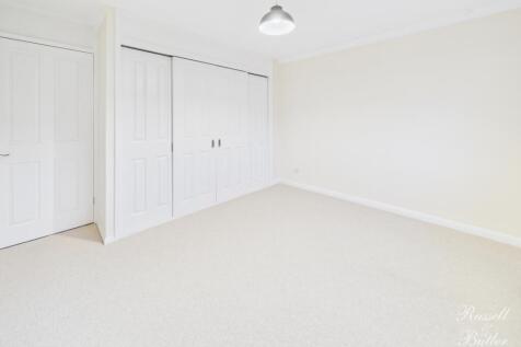 CAM01995G0-PR0387-STILL033