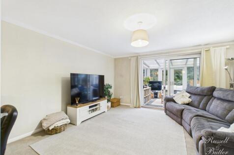 CAM01995G0-PR0388-STILL003