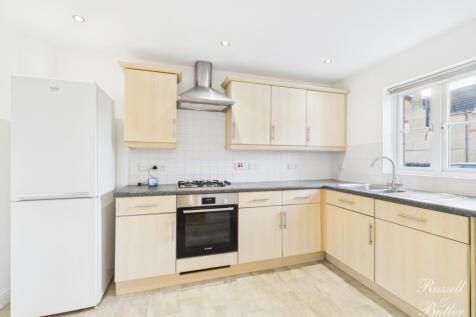 CAM01995G0-PR0390-STILL007