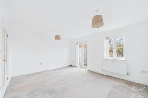 CAM01995G0-PR0390-STILL013