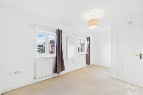 CAM01995G0-PR0390-STILL018