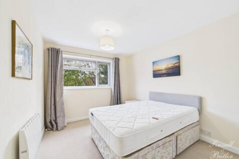 CAM01995G0-PR0389-STILL012