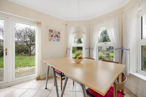 Kitchen Family Room