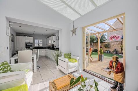 Garden Rm / Kitchen
