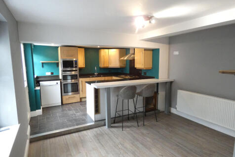 Dining Room &amp; Kitche
