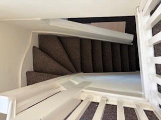 stair case 2.jpg